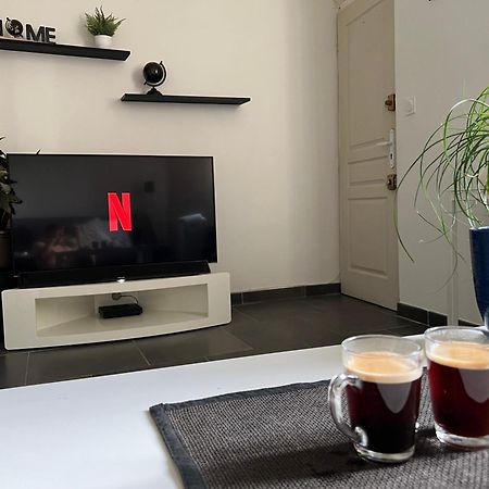 Cosy Studio Hyper Centre Avec Kitchenette & Climatisation Carpentras Buitenkant foto