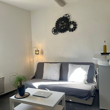 Cosy Studio Hyper Centre Avec Kitchenette & Climatisation Carpentras Buitenkant foto