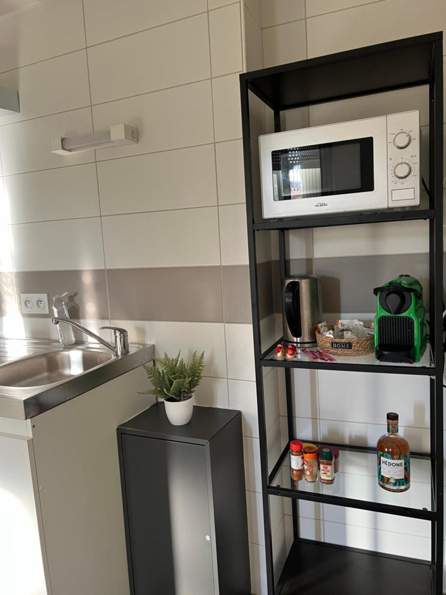 Cosy Studio Hyper Centre Avec Kitchenette & Climatisation Carpentras Buitenkant foto